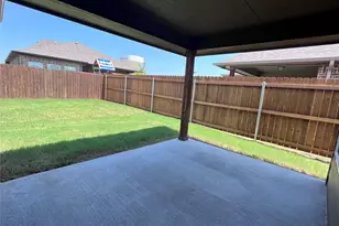 802 Tippit Ln, Greenville, TX 75402 - Photo 18
