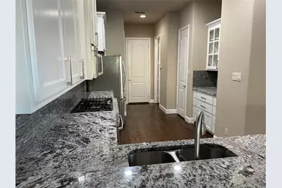 10557 Chaucer Hill Lane, Irving, TX 75063 - Photo 6