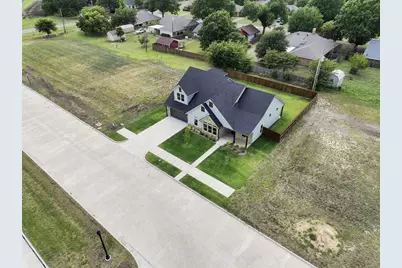 512 Bandera Drive, Howe, TX 75459 - Photo 2