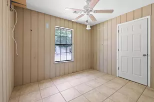 207 W South St, Whitesboro, TX 76273 - Photo 16