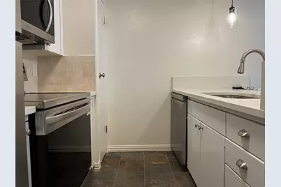 [Address not provided], Dallas, TX 75219 - Photo 12