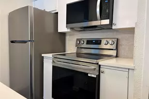 [Address not provided], Dallas, TX 75219 - Photo 4