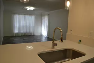 [Address not provided], Dallas, TX 75219 - Photo 10