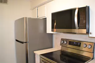 [Address not provided], Dallas, TX 75219 - Photo 8