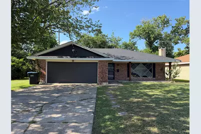 2406 W Broadview Street, Greenville, TX 75402 - Photo 1