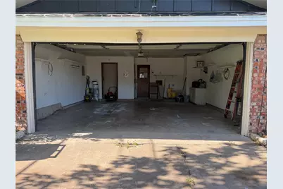 2406 W Broadview Street, Greenville, TX 75402 - Photo 14
