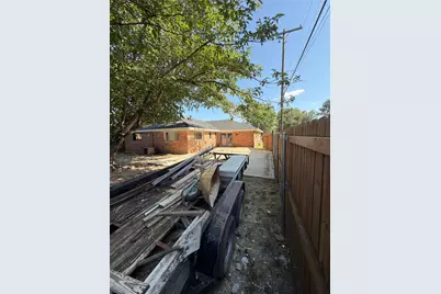 2406 W Broadview Street, Greenville, TX 75402 - Photo 16