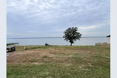 1564 Shoreline Drive, Mabank, TX 75143 - Photo 1