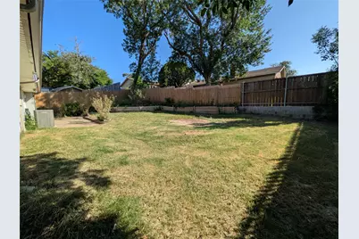 1800 Fernwood Circle, Carrollton, TX 75006 - Photo 14