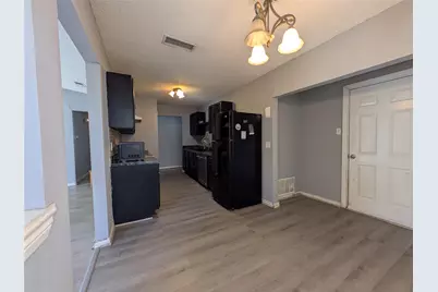 1800 Fernwood Circle, Carrollton, TX 75006 - Photo 4
