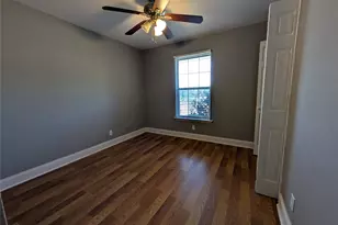 1800 Fernwood Cir, Carrollton, TX 75006 - Photo 10