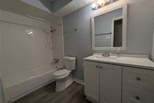 1800 Fernwood Cir, Carrollton, TX 75006 - Photo 6