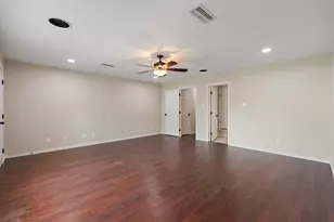 6035 Oak Hollow Dr, Burleson, TX 76028 - Photo 22