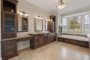 6035 Oak Hollow Dr, Burleson, TX 76028 - Photo 18