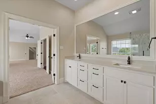 6035 Oak Hollow Dr, Burleson, TX 76028 - Photo 34