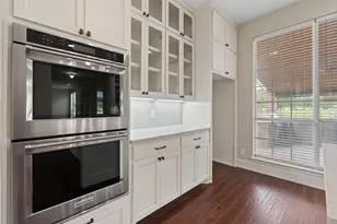6035 Oak Hollow Dr, Burleson, TX 76028 - Photo 12