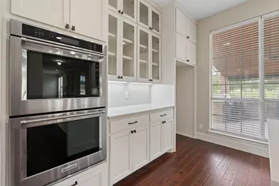 6035 Oak Hollow Drive, Burleson, TX 76028 - Photo 12