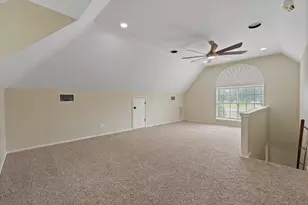 6035 Oak Hollow Dr, Burleson, TX 76028 - Photo 36