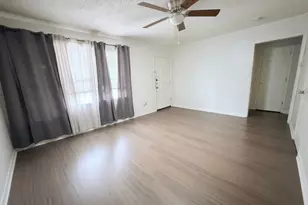 1706 Martin Luther Dr, Arlington, TX 76010 - Photo 4