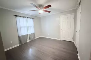 1706 Martin Luther Dr, Arlington, TX 76010 - Photo 10