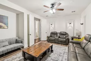 329 Hitch Wagon Dr, McKinney, TX 75071 - Photo 10