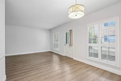 6017 E University Boulevard #118, Dallas, TX 75206 - Photo 2