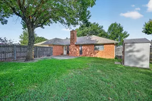 828 Haverford Ln, DeSoto, TX 75115 - Photo 14