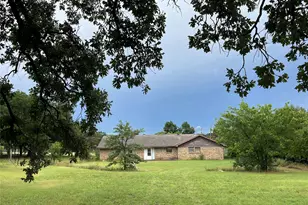 5324 Parker Henderson Rd, Fort Worth, TX 76119 - Photo 2