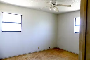 5324 Parker Henderson Rd, Fort Worth, TX 76119 - Photo 10
