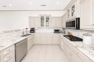 8934 Greenville Ave, Dallas, TX 75243 - Photo 14