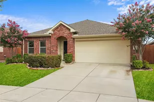 2017 Windsong Dr, Heartland, TX 75126 - Photo 2