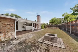 1901 Paxton Dr, Carrollton, TX 75007 - Photo 32