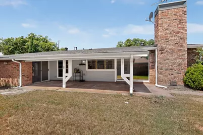 1901 Paxton Drive, Carrollton, TX 75007 - Photo 34