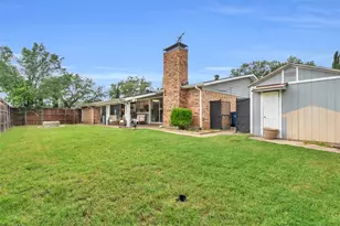 1901 Paxton Dr, Carrollton, TX 75007 - Photo 16