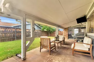 1901 Paxton Dr, Carrollton, TX 75007 - Photo 14