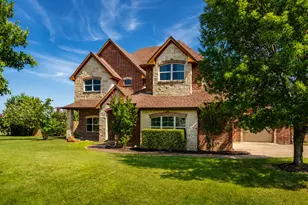 407 Valley View Ct, Rio Vista, TX 76093 - Photo 2