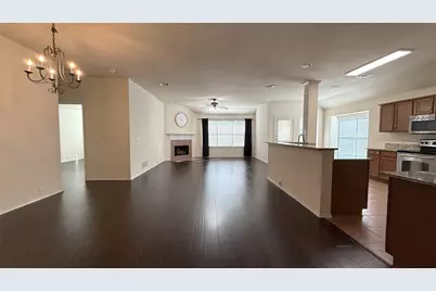 8210 Mossberg Drive, Arlington, TX 76002 - Photo 4