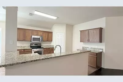 8210 Mossberg Drive, Arlington, TX 76002 - Photo 8