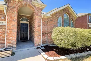 8210 Mossberg Dr, Arlington, TX 76002 - Photo 2