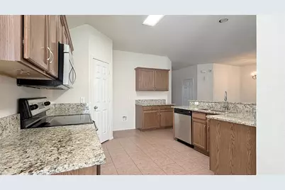 8210 Mossberg Drive, Arlington, TX 76002 - Photo 10