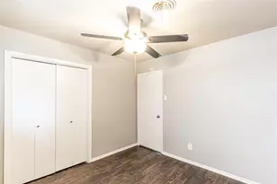 1021 Patricia St, Irving, TX 75060 - Photo 16