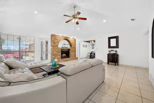 923 Moore St, Cedar Hill, TX 75104 - Photo 6