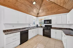 923 Moore St, Cedar Hill, TX 75104 - Photo 12