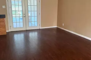 107 SE Harris St, Burleson, TX 76028 - Photo 6