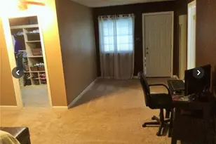 107 SE Harris St, Burleson, TX 76028 - Photo 8
