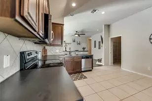 203 Cedar Crk Dr, Princeton, TX 75407 - Photo 10