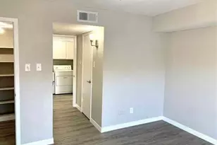 10650 Steppington Dr, Dallas, TX 75230 - Photo 12