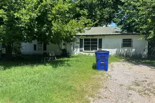 114 Mulberry St, Whitesboro, TX 76273 - Photo 2