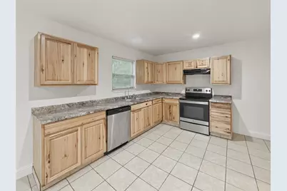 1020 Corral Drive, Granbury, TX 76048 - Photo 6