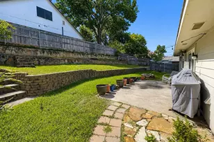 601 Ascot Dr, Euless, TX 76040 - Photo 18
